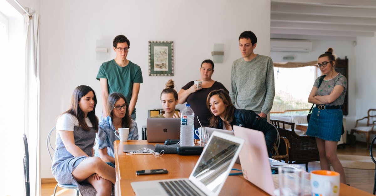 découvrez comment notre programme d'incubation de startup vous aide à transformer vos idées en entreprises florissantes. bénéficiez de mentorat, de ressources et d'un réseau pour propulser votre projet vers le succès.