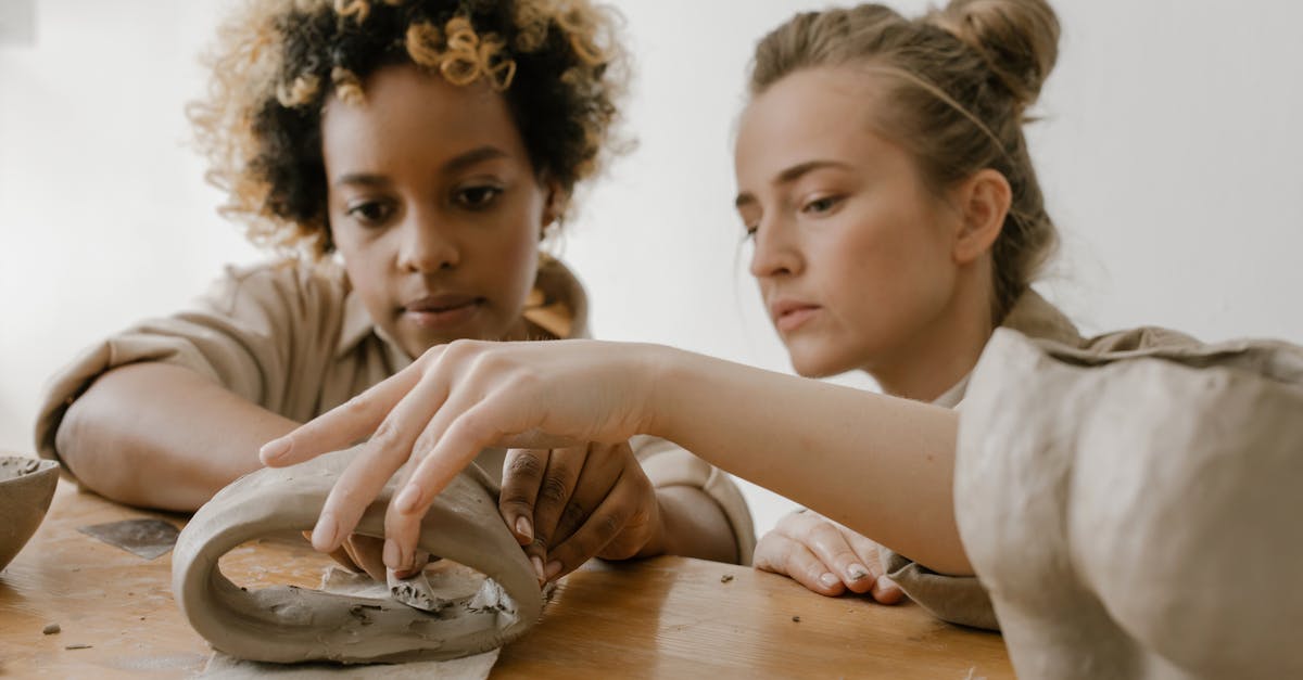 découvrez l'art du mentorat, un accompagnement précieux qui favorise l'épanouissement personnel et professionnel. explorez les avantages d'une relation mentor-mentoré, des conseils pratiques pour initier votre parcours et comment cet échange d'expérience peut transformer votre carrière.